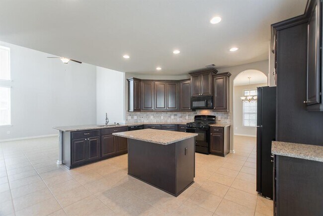 Building Photo - 8 Florentino Vine Pl