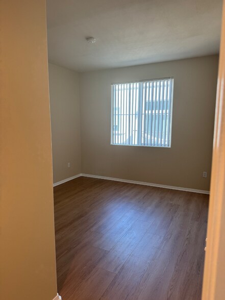 Building Photo - 4060 Glencoe Ave