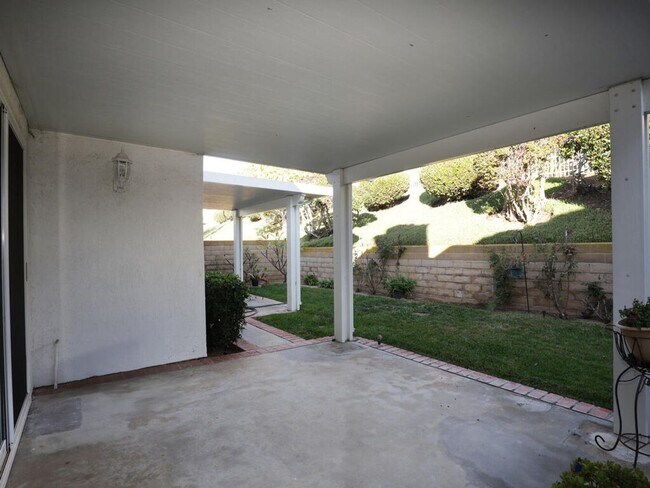 Building Photo - Harbor Pointe - Carlsbad gated community less than one mile to the beach