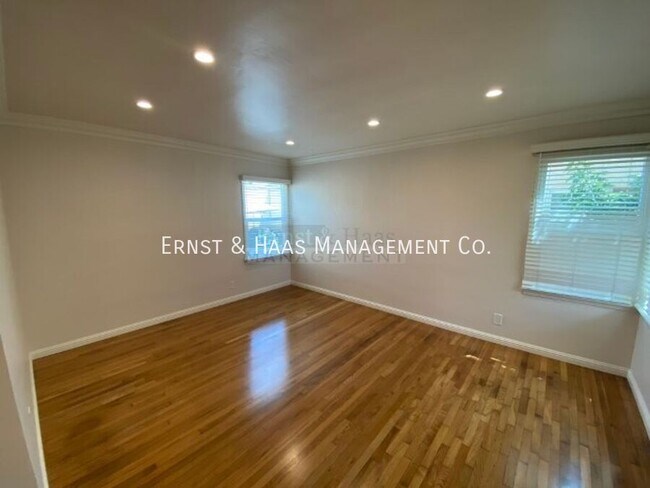 Building Photo - 5235 E The Toledo