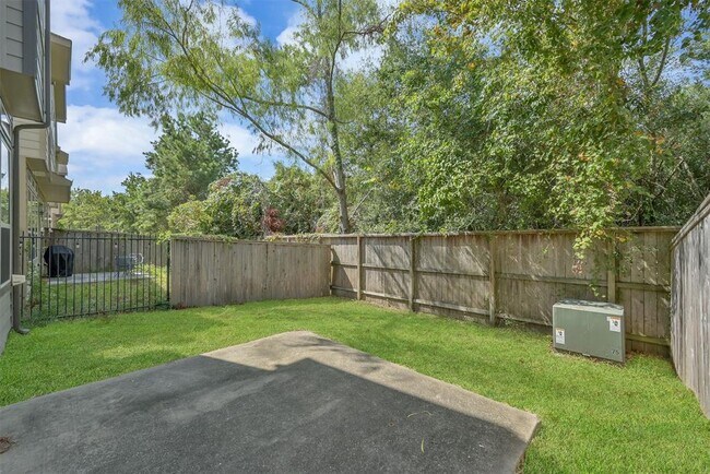 Building Photo - 91 Aventura Pl