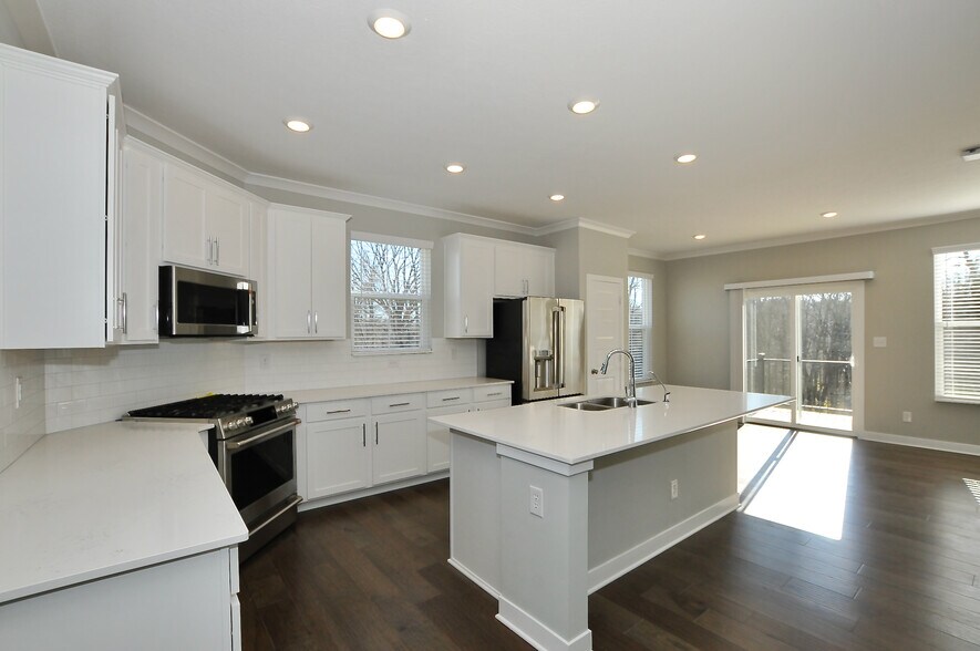 Building Photo - 927 Yorkshire Ln