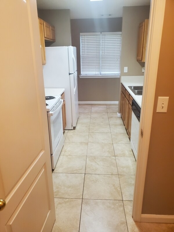 Building Photo - 6227 Dorsett Shoals Rd