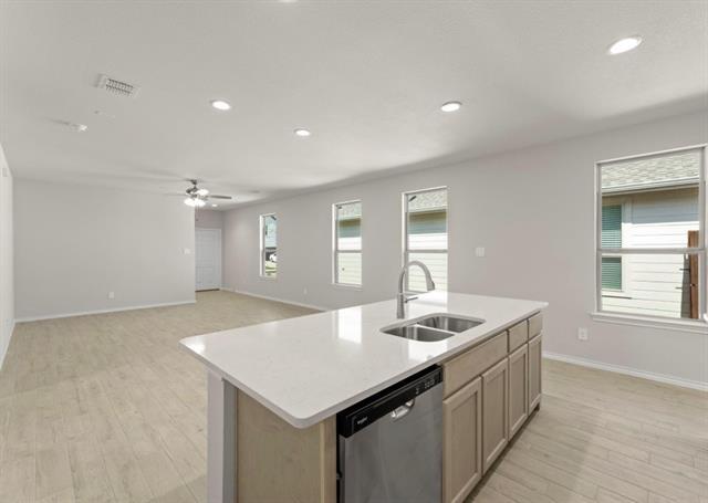 Building Photo - 1641 Mdw Crst Dr