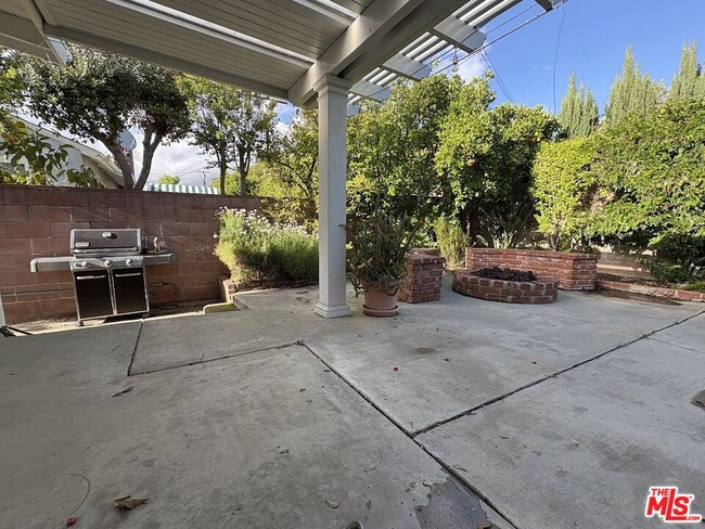 Building Photo - 5826 Ostrom Ave