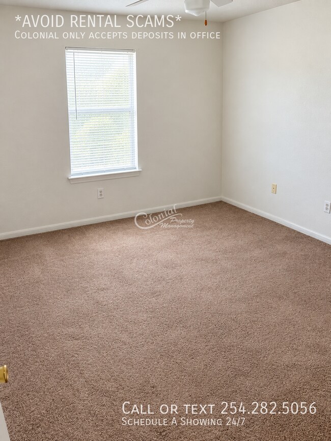 Building Photo - 1111 Circle M Dr