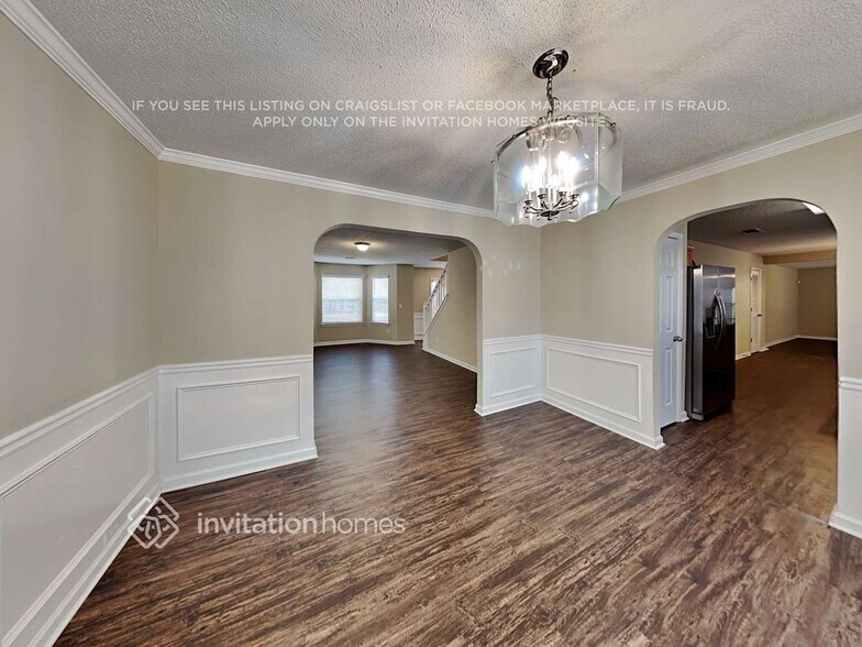 Building Photo - 372 Othello Dr