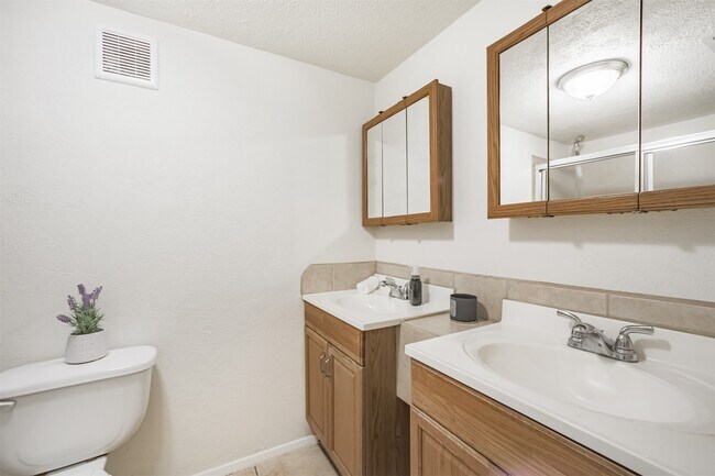 Building Photo - 16722 Moary Firth Dr