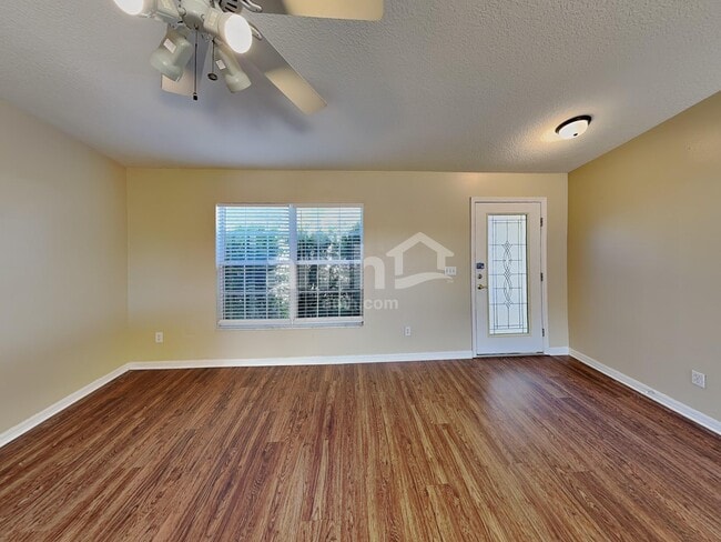 Building Photo - 831 Shore Breeze Way