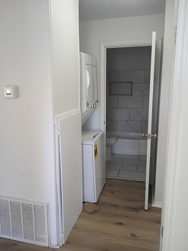 Building Photo - Updates....Updates.....Updates!!!! 3 Bed 2 Bath Home with detached garage!