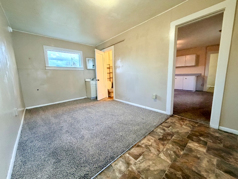 Building Photo - 1 View Vista Dr