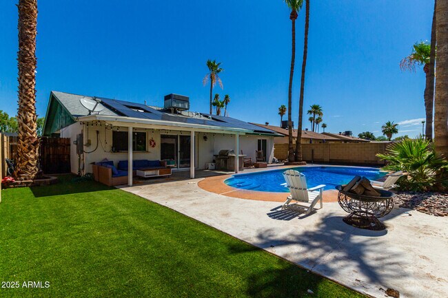Building Photo - 2351 E Pebble Beach Dr