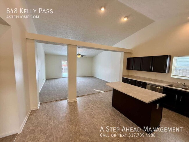 Building Photo - 848 Kelly Pass