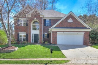 Building Photo - 8414 Bampton Dr