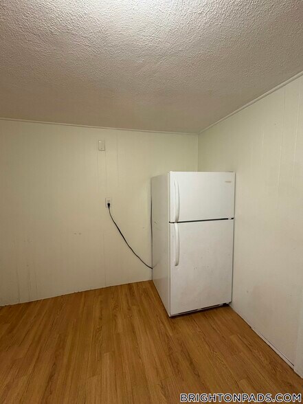 Building Photo - 119 Sutherland Rd