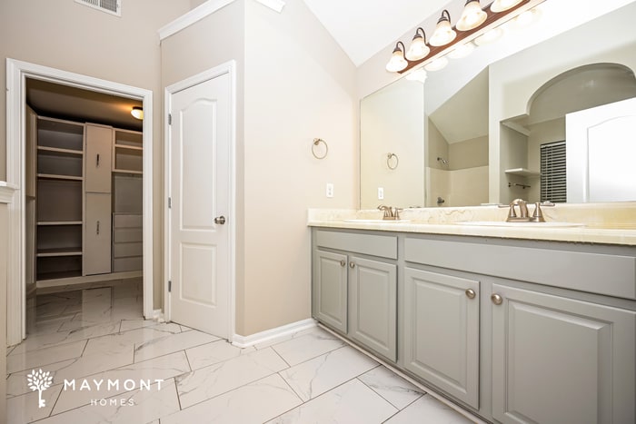 Building Photo - 113 Tyre Dr