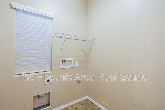 Building Photo - 488 N Citrus Ln