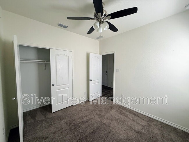 Building Photo - 117 Wild Onion Ln