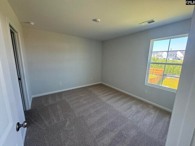 Building Photo - 1129 Crescent Corner Dr