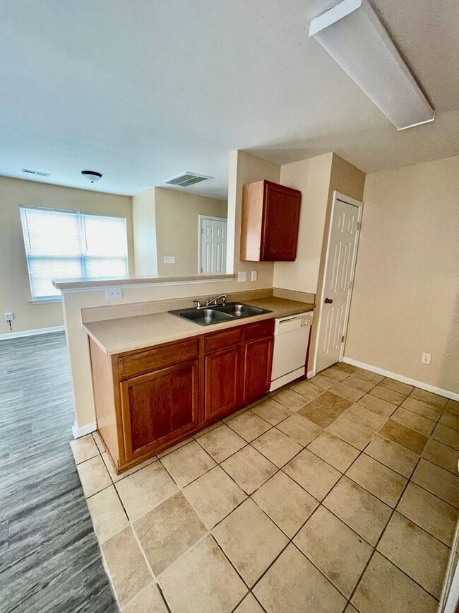 Building Photo - Welcome to this beautiful 4-bedroom, 2.5-b...