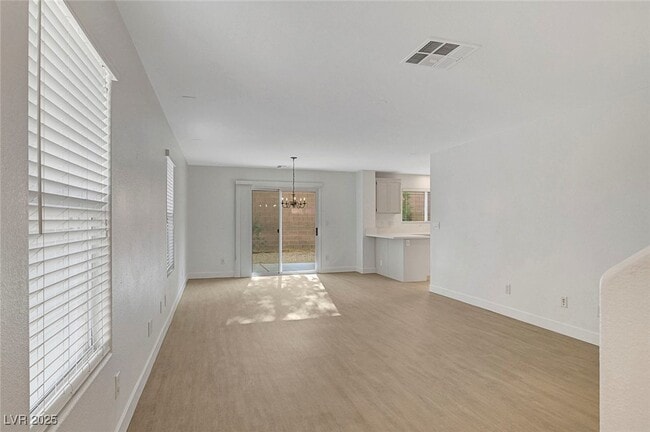 Building Photo - 2431 Lilac Cove St