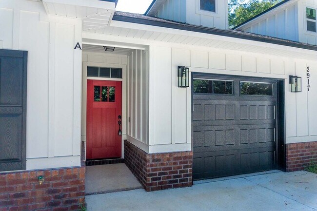 Building Photo - 2917 Grady Rd
