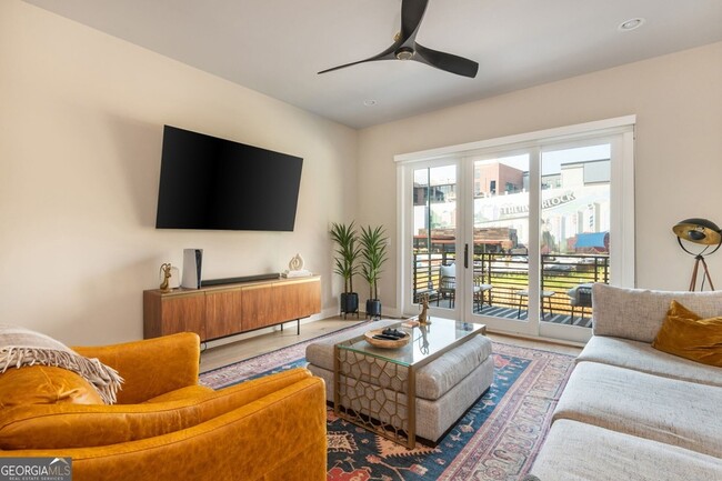 Building Photo - 699 Vidalia Ln