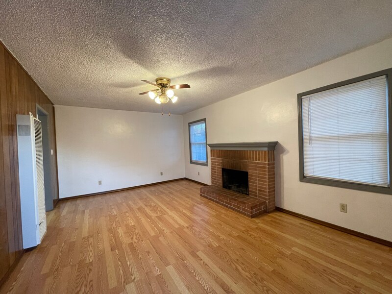 Building Photo - 1775 141st Ave