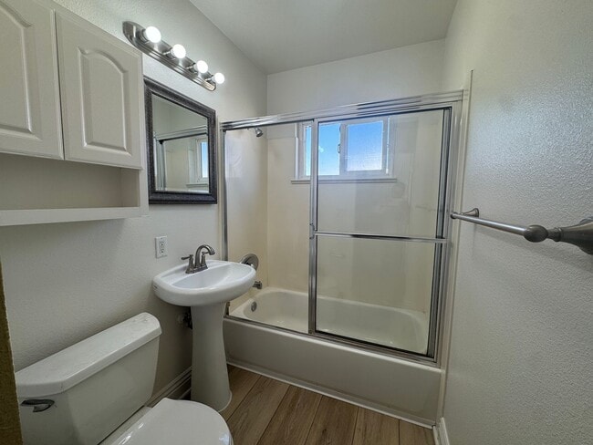 Building Photo - Half Off First Month's Rent Ready to Move in-El Cajon Studio for Rent