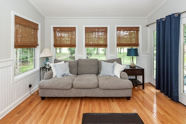 Building Photo - 2105 Williams Veneer Ct