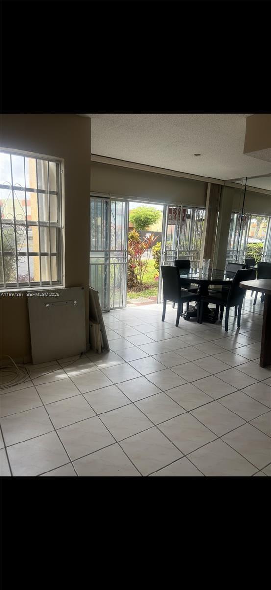 Building Photo - 9340 W Flagler St