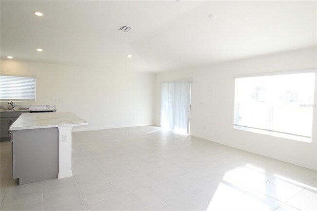 Building Photo - 10749 Spanish Needle Cv