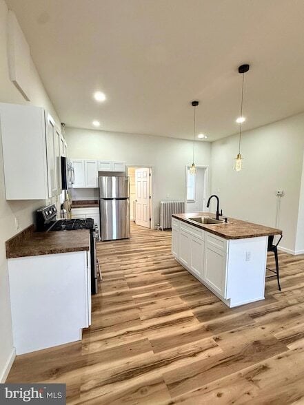 Building Photo - 1906 49th St