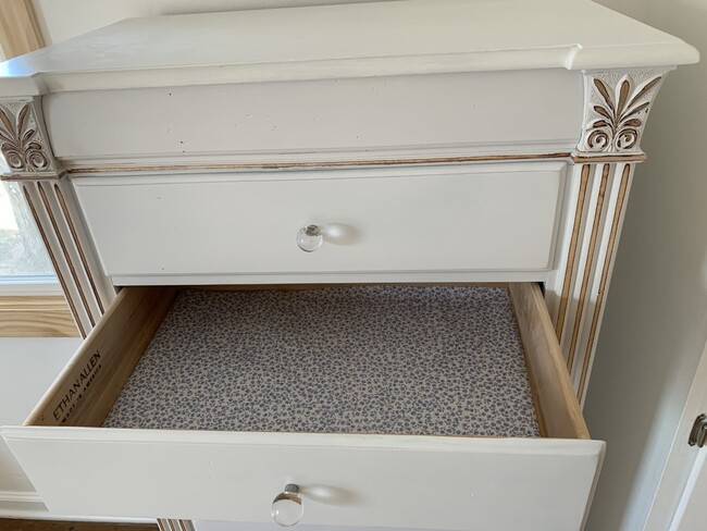 Plenty of drawer space for guests. - 322 E 19th St