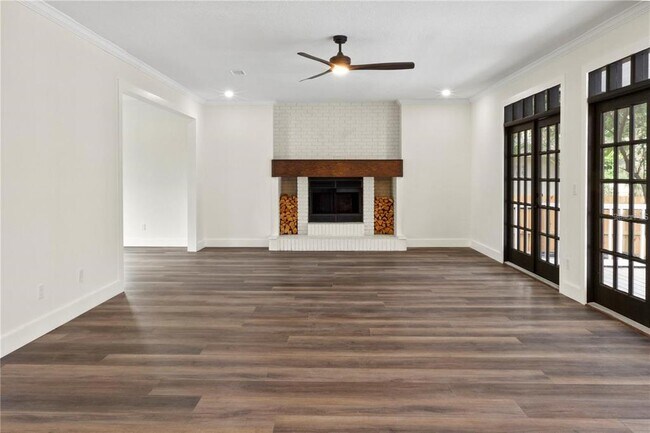 Building Photo - 1368 Hibiscus Ave