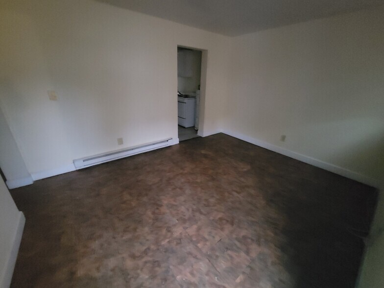 Building Photo - Pursley Court Apartments