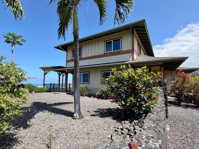 Building Photo - 4 bedroom, 2.5 bath with sweeping coastline views!