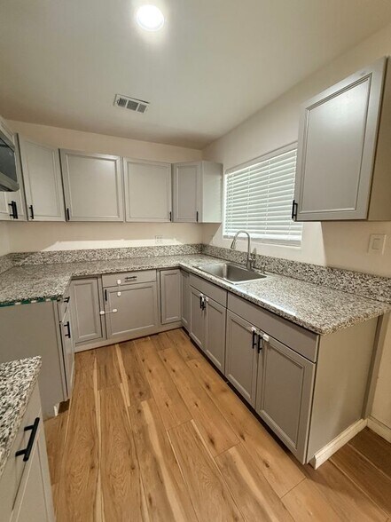 Building Photo - 2907 N I St