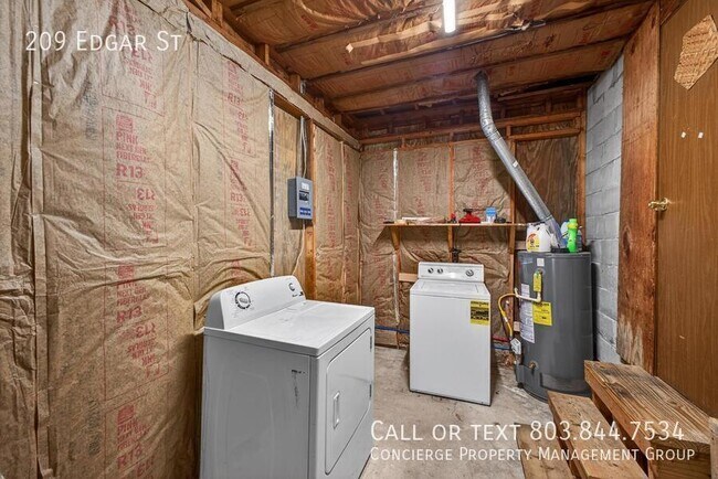 Building Photo - 209 Edgar St