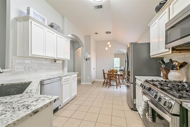 Building Photo - 18606 Walden Glen Cir