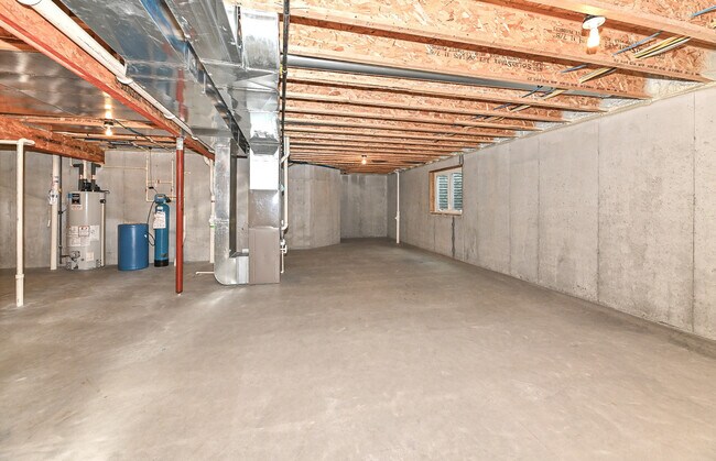 Building Photo - N60W21506 Legacy Trail