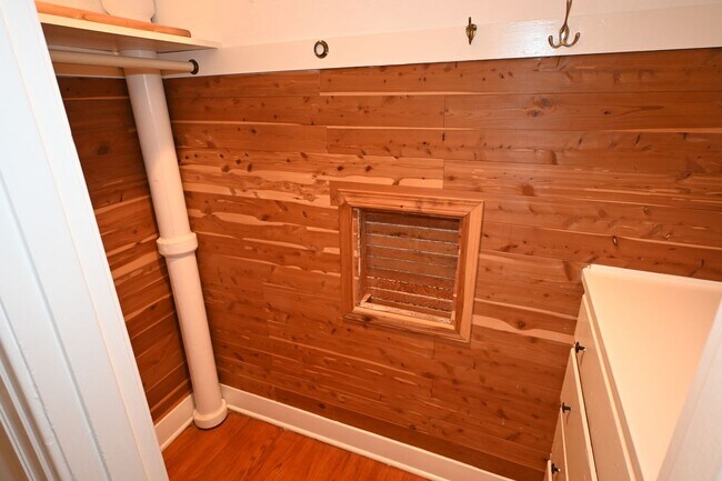 Building Photo - Beautiful 2 Bed 2 Bath Single Story House in Belmont Shore of Long Beach