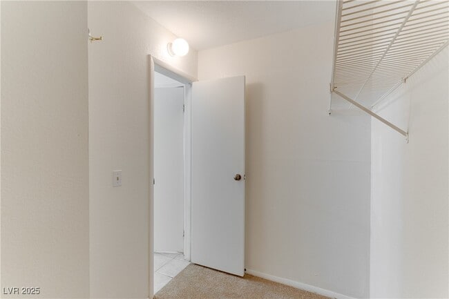 Building Photo - 1607 Justin Ct