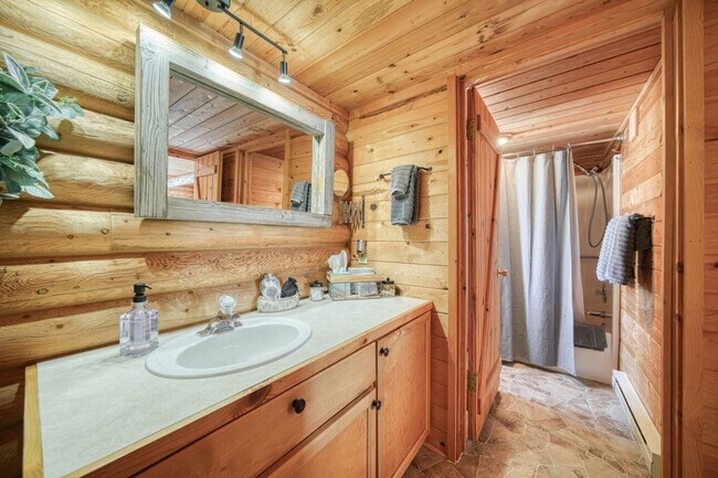 Building Photo - 5406 Henrys Lake Rd