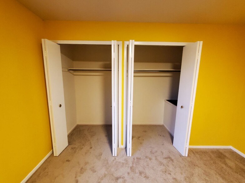 Building Photo - 23755 Banbury Cir