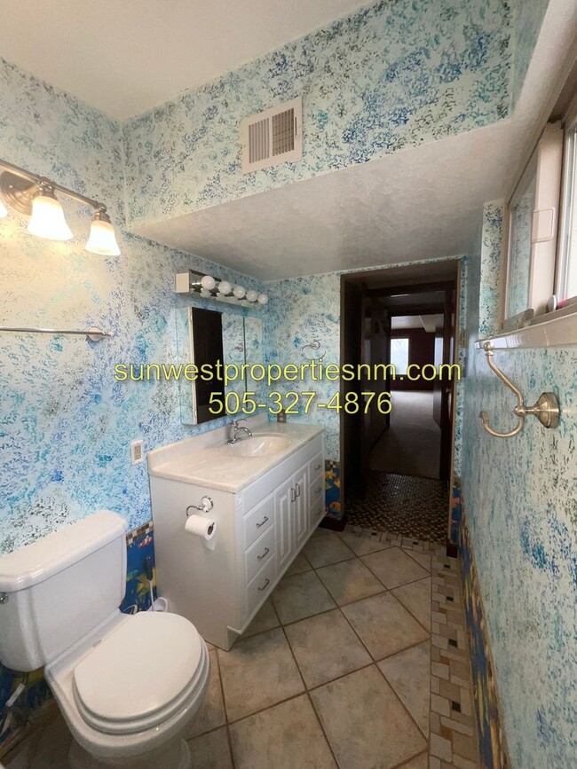 Building Photo - 3 Bedrooms, 3 Bathroom, 2 Story Home with ...