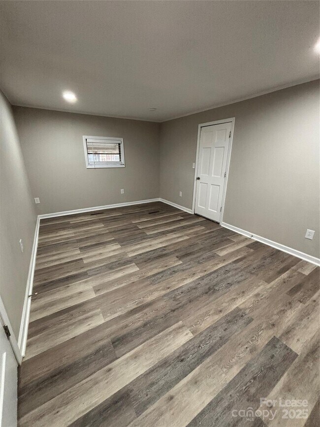 Building Photo - 242 John C Rd