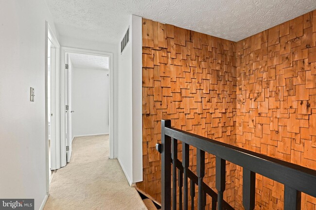 Building Photo - 1646 Barnstead Dr