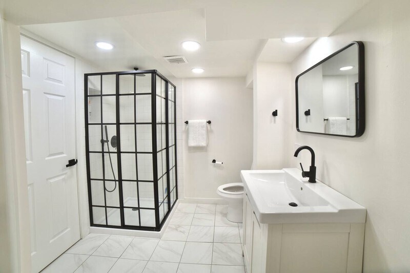 Building Photo - 368 S 700 W