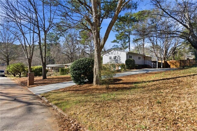Building Photo - 3112 Dove Way